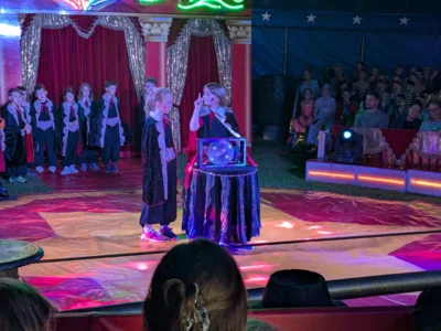 Foto des Albums: Im Zauber der Manege (die Vorstellungen)