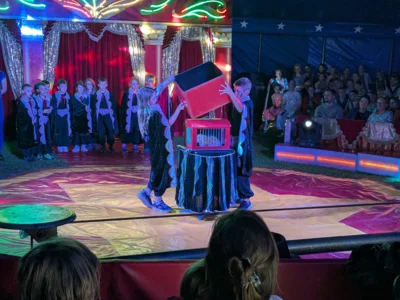 Foto des Albums: Im Zauber der Manege (die Vorstellungen)