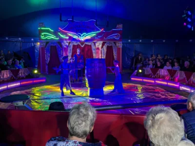 Foto des Albums: Im Zauber der Manege (die Vorstellungen)