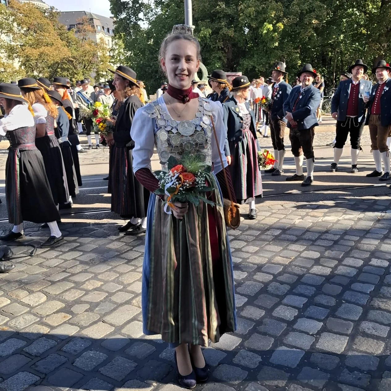 Bild: Oktoberfest 2026_Bezirksschützenkonigin