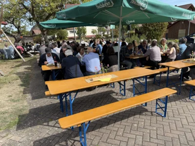 Foto des Albums: Dorfhocketse im Wörnersberger Anker, Begrüßung des Pfarrerehepaars Eißler