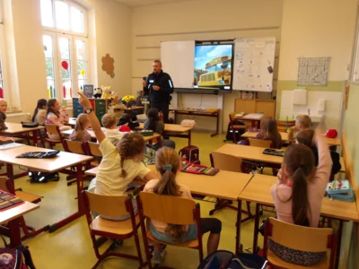 Foto des Albums: Busschule für die 1. Klassen