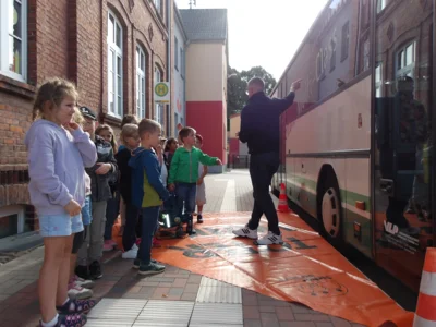 Foto des Albums: Busschule für die 1. Klassen