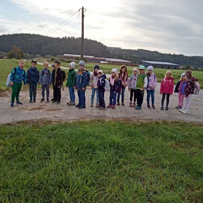 Foto des Albums: Herbstlicher Wandertag der 1. und 2. Klassen