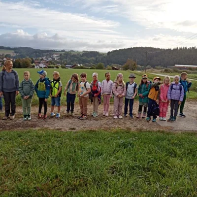 Foto des Albums: Herbstlicher Wandertag der 1. und 2. Klassen