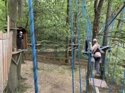 Foto des Albums: Wandertag der Klasse 6 GS Hirschfeld in den Hochseilgarten Moritzburg Mittelteich