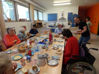 Foto des Albums: Mitbring-Frühstück bei Leben-im-Pott am 05.05.2018