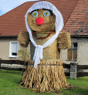 Dorf  (Bild vergr&ouml;&szlig;ern)