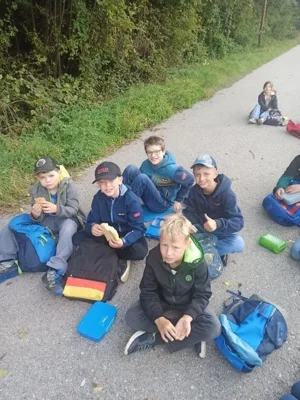 Foto des Albums: Wandertag der 3. und 4. Klasse