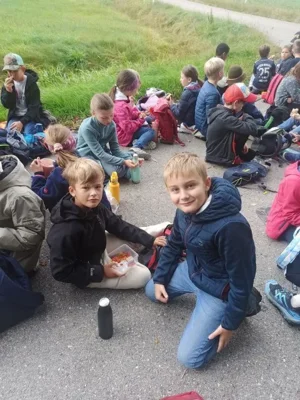 Foto des Albums: Wandertag der 3. und 4. Klasse