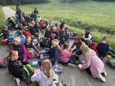Foto des Albums: Wandertag der 3. und 4. Klasse