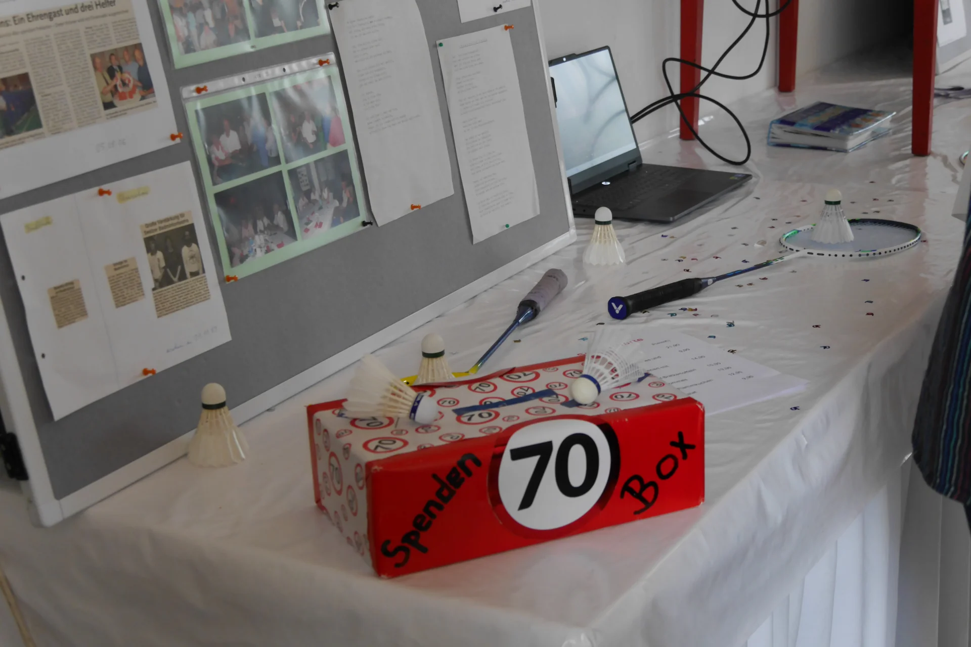 Bild : 70 Jahre Spendenbox