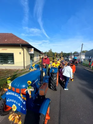 Foto des Albums: Erntedankumzug 🍁🌾☀️