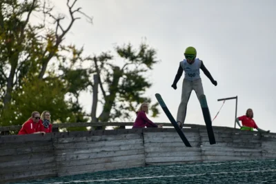 Foto des Albums: 2026-10-03 Internationales Skispringen