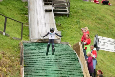 Foto des Albums: 2026-10-03 Internationales Skispringen