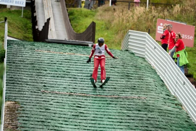 Foto des Albums: 2026-10-03 Internationales Skispringen