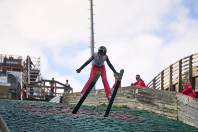 Foto des Albums: 2026-10-03 Internationales Skispringen