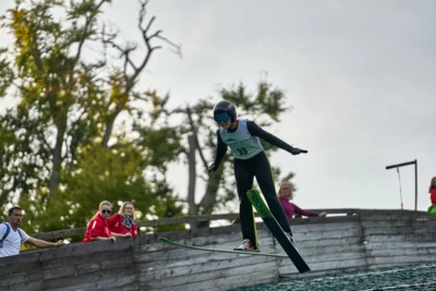 Foto des Albums: 2026-10-03 Internationales Skispringen
