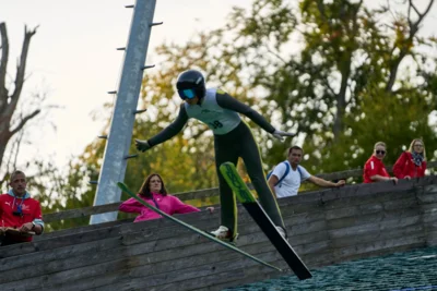 Foto des Albums: 2026-10-03 Internationales Skispringen