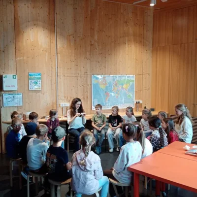 Foto des Albums: Besuch im Nawareum der Klassen 2a und 2b