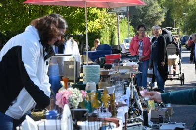 Foto des Albums: Trödelmarkt auf den Höfen im Eichenweg 2026