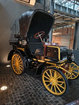 Foto des Albums: Ausflug: Herborn, Dillenburg, Nationales Automuseum