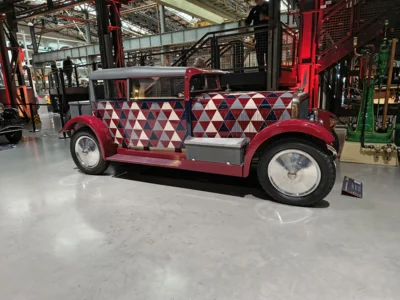 Foto des Albums: Ausflug: Herborn, Dillenburg, Nationales Automuseum