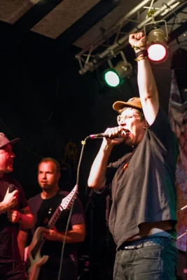 Foto des Albums: Rocktober im AKKU - BÛCHER & FRENEMY SOCIETY