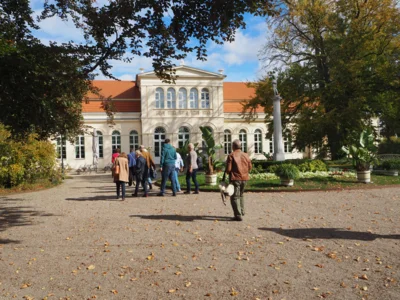 ... in die wundersch&ouml;ne Orangerie 