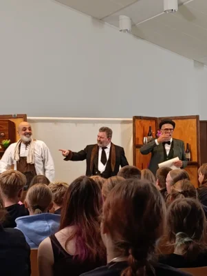 Foto des Albums: Murder, Mystery & a little Whisky – The Play Group zu Gast an unserer Schule