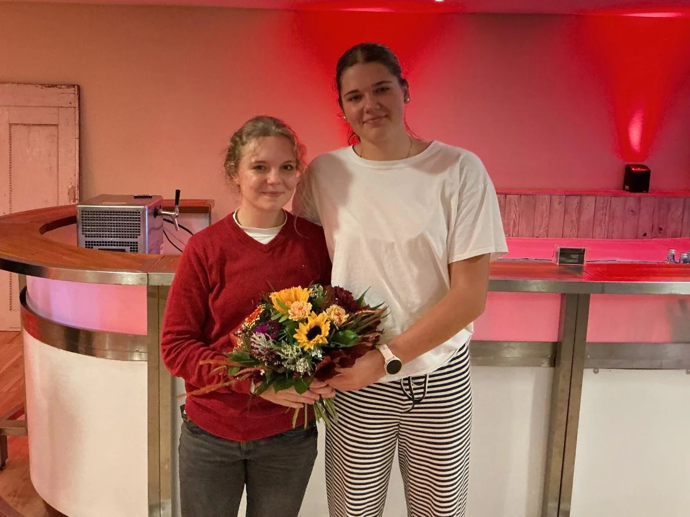 Bild: Greta Vogelmann und Myléne Ruf (2. Platz bei der DJM im 4-)