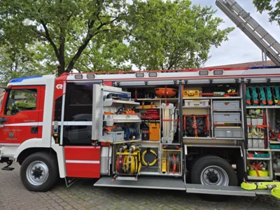 Feuerwehr (7)  (Bild vergr&ouml;&szlig;ern)