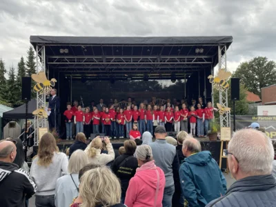 Kinderchor  (Bild vergr&ouml;&szlig;ern)