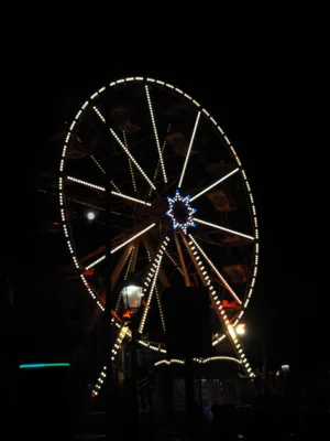 Riesenrad bei Nacht Sonja Meyer  (Bild vergr&ouml;&szlig;ern)