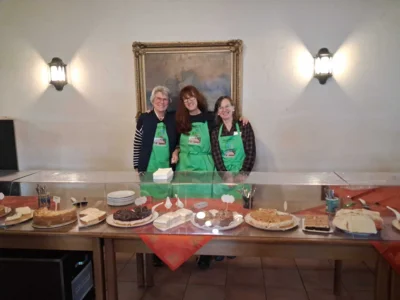 Bild05-Kuchentheke 