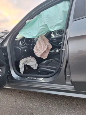 Foto des Albums: Einsatz H E-CALL Y - VU Meldung aufgrund eCall-Notruf-Eingang in PKW/LKW vom 27.10.