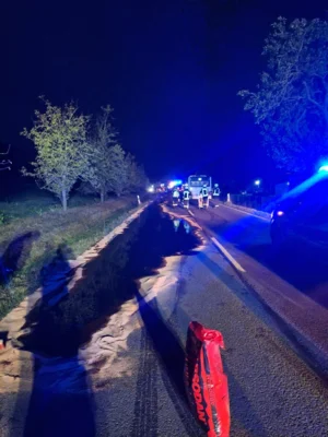 Foto des Albums: Einsatz H E-CALL Y - VU Meldung aufgrund eCall-Notruf-Eingang in PKW/LKW vom 27.10.