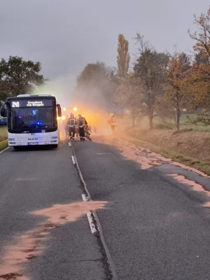 Foto des Albums: Einsatz H E-CALL Y - VU Meldung aufgrund eCall-Notruf-Eingang in PKW/LKW vom 27.10.