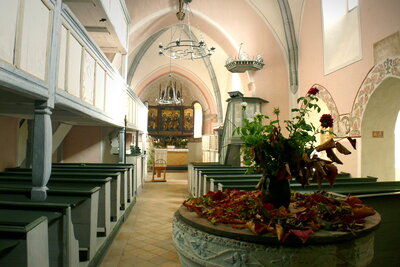Foto des Albums: Lernen Sie unsere Ev. Kirche Lindena kennen ... (09. 07. 2012)