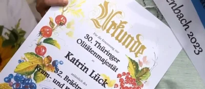 Katrin L&uuml;ck, Olit&auml;tenmajest&auml;t  (Bild vergr&ouml;&szlig;ern)