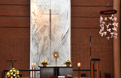 Ausgesetztes Altarsakrament St.Josef d.A. (Bild vergrößern)