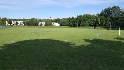 Sportplatz Tröbitz (Bild vergrößern)