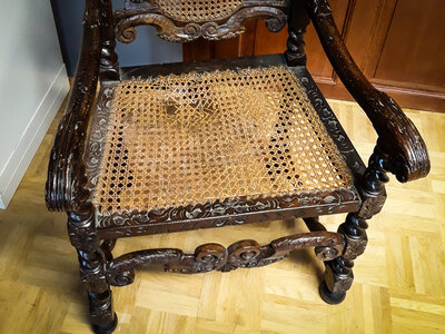 Restaurierung Stühle Foto: Museum OSL