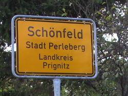 Abbildung Ortseingangsschild Schönfeld