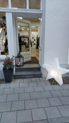 Stadt Perleberg | U. a. öffnet auch Malibu Fashion und bietet eine Rabattaktion an.
