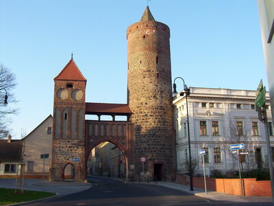Das Zinnaer Tor im Norden der Stadt (Bild vergrößern)