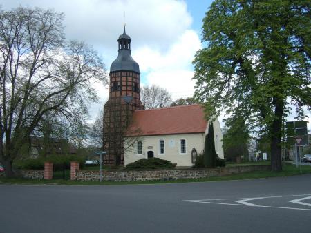 Kirche Langennaundorf an der B101