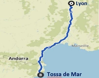 Auf dem Bild sieht man den Tourverlauf von Lyon in Frankreich bis Tossa de Mar in Spanien. Er ist mit einer blauen Linie auf einer Landkarte aufgemalt.