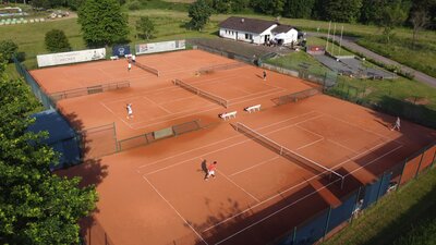 Tennis- und Bouleplatz ©TC Blau-Weiß Bengel (Bild vergrößern)