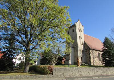 Evangelische Kirche Oppelhain (Bild vergrößern)